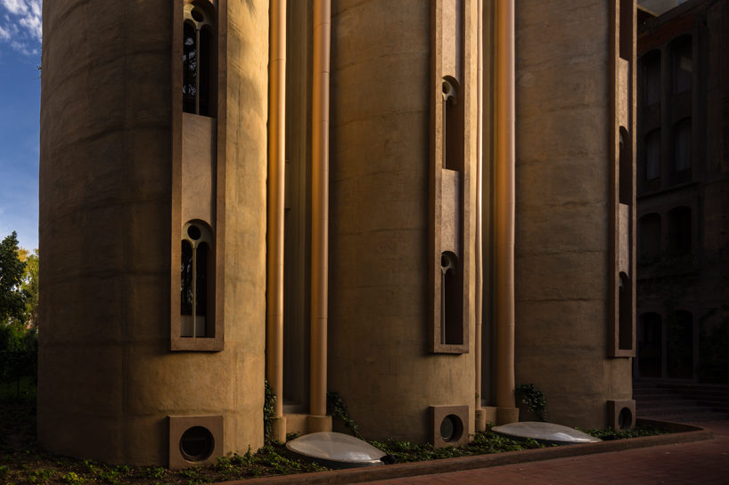 ricardo-bofill-la-fabrica-designboom-003